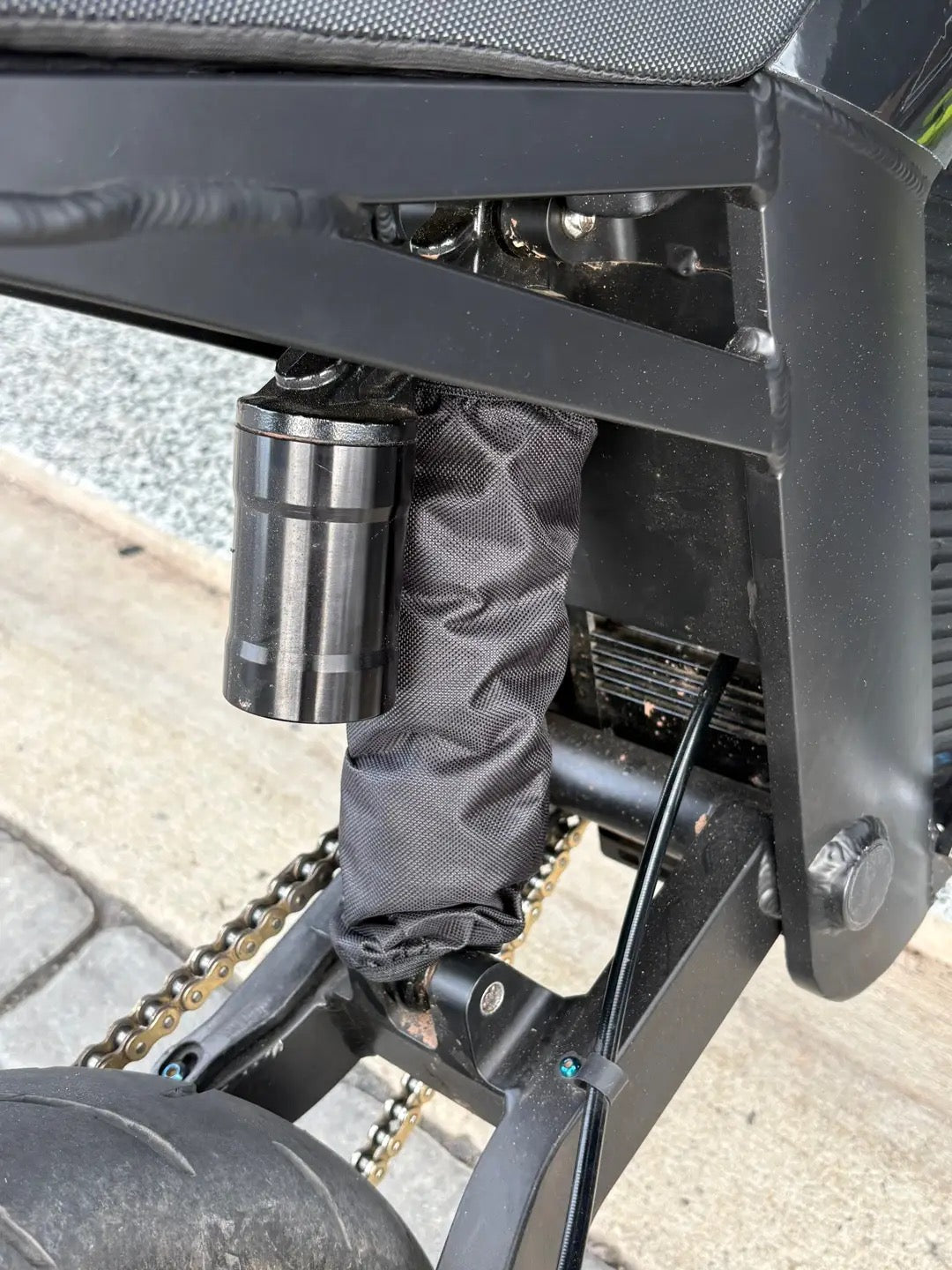 Tuttio/Yozma Rear Shock Cover torvexlab